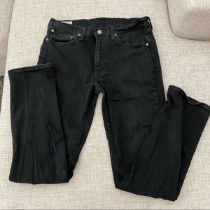 EUC Black Levi’s 514s